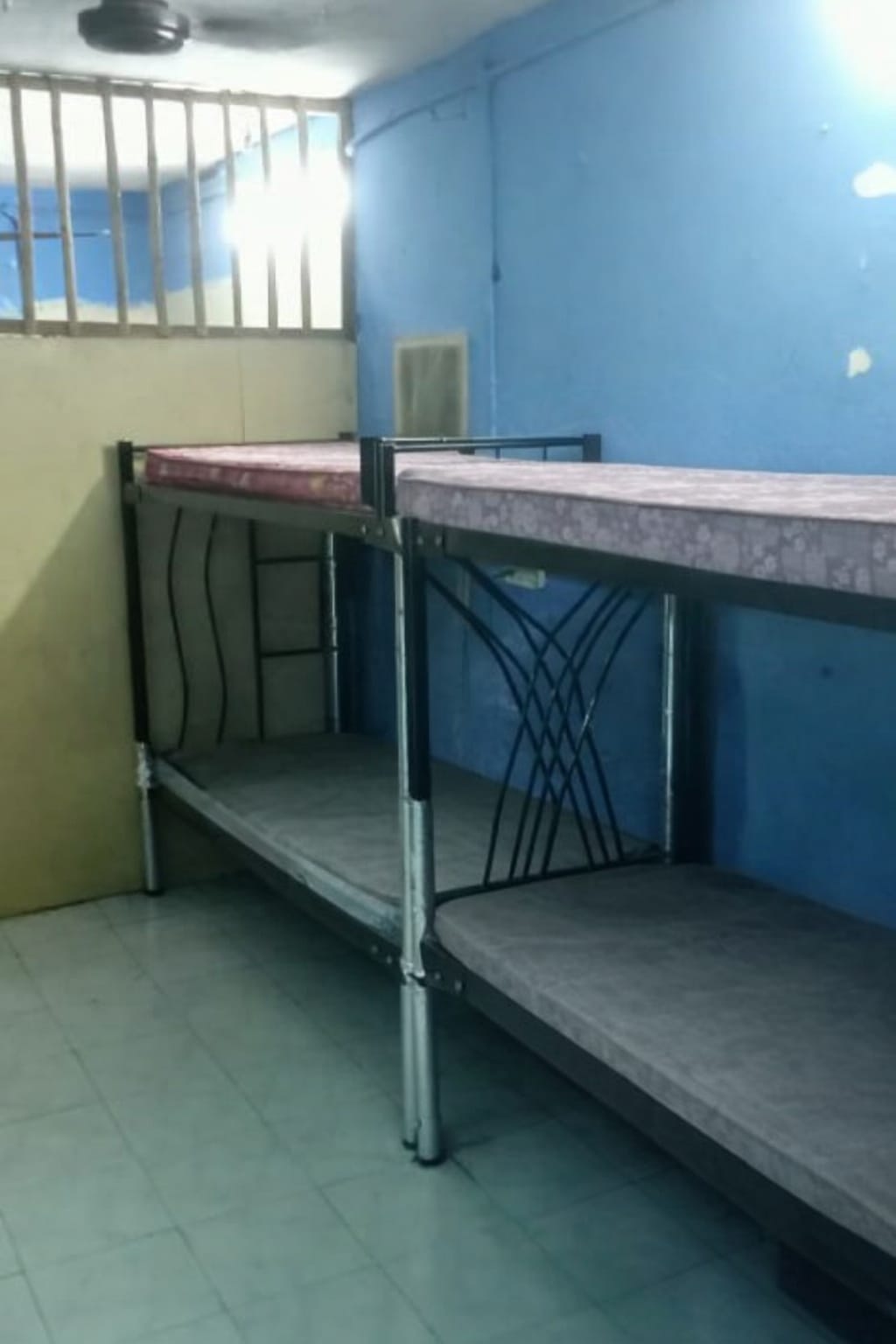 Appu – 10 – EMY paying guest room photo 1